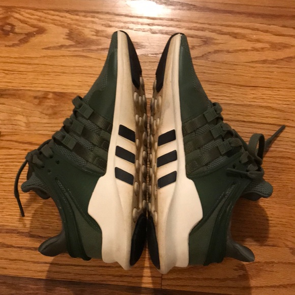 sneakers - Picture 2 of 4